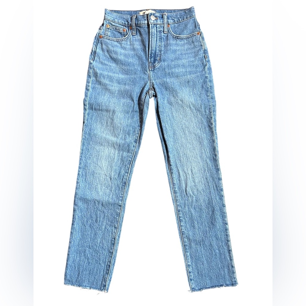 Madewell | The Perfect Vintage Jean in Earlside Wash: Raw Hem Edition - Picture 6 of 13